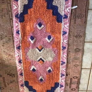 Urban outfitter bathmat